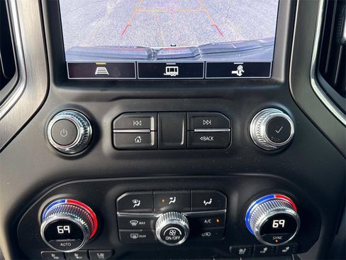 Used 2021 GMC Sierra 1500 AT4 w/ AT4 Preferred Package image 19