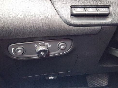 Used 2022 Buick Encore GX Select w/ Advanced Technology Package FWD image 18