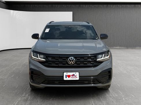 Used 2023 Volkswagen Atlas Cross Sport SEL R-Line AWD/4WD image 8