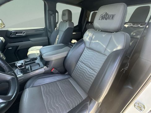 Used 2024 Chevrolet Silverado 1500 ZR2 w/ ZR2 Bison Edition AWD/4WD image 22