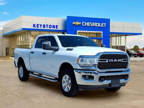 Used 2024 RAM 2500 Big Horn AWD/4WD image 1