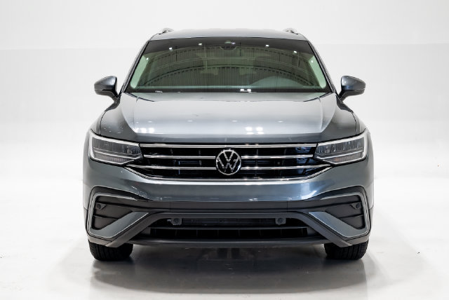 Used 2023 Volkswagen Tiguan SE FWD image 7