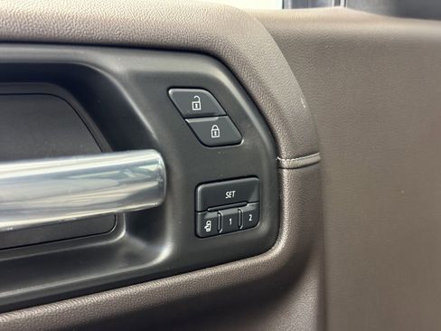 Used 2021 Chevrolet Silverado 1500 LTZ w/ LTZ Premium Package image 10