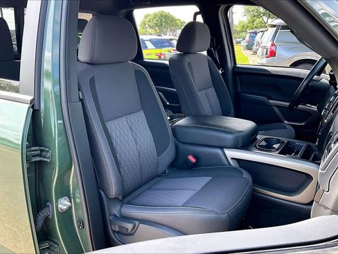 Certified 2024 Nissan Titan SV w/ SV Bronze Edition Package image 9