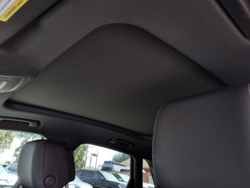 Used 2024 Audi Q3 2.0T Premium Plus image 17