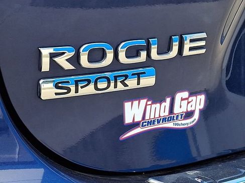 Used 2022 Nissan Rogue Sport SV image 29