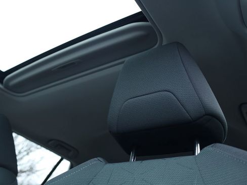 Used 2025 Toyota RAV4 XLE image 15