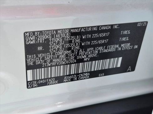 Used 2025 Toyota RAV4 XLE FWD image 24