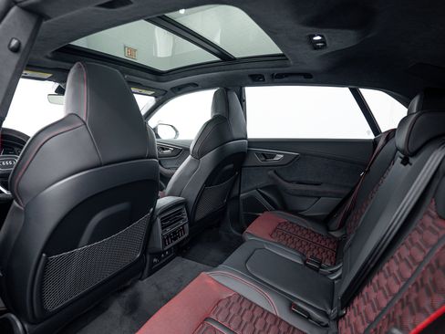 New 2026 Audi RS Q8 performance image 22