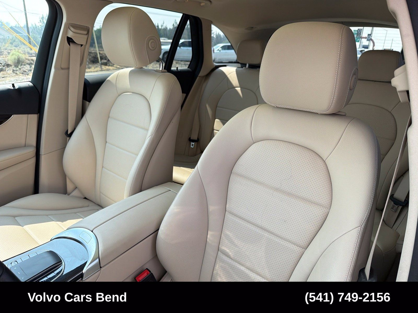 Used 2021 Mercedes-Benz GLC 300 4MATIC image 19
