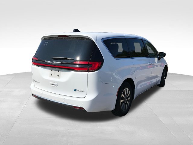 Used 2024 Chrysler Pacifica Limited FWD image 28