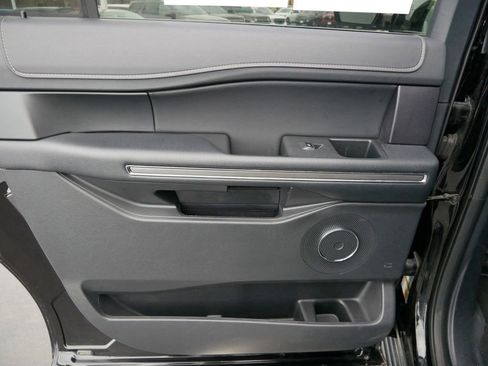 Certified 2024 Ford Expedition Max XLT image 12