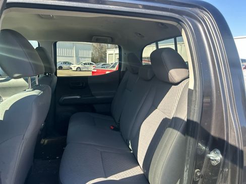Used 2023 Toyota Tacoma SR5 image 9