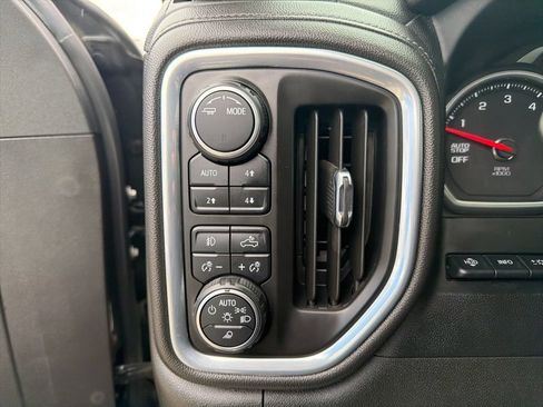 Used 2022 Chevrolet Silverado 1500 LTZ w/ LTZ Premium Package AWD/4WD image 22