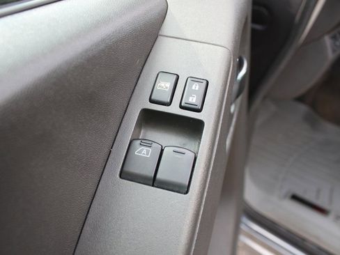 Used 2017 Nissan Frontier SV image 12