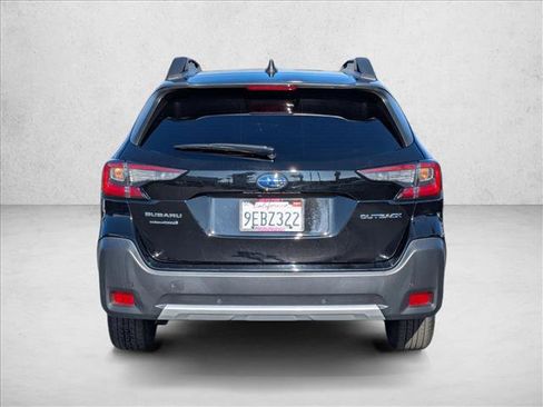 Used 2023 Subaru Outback Limited image 7