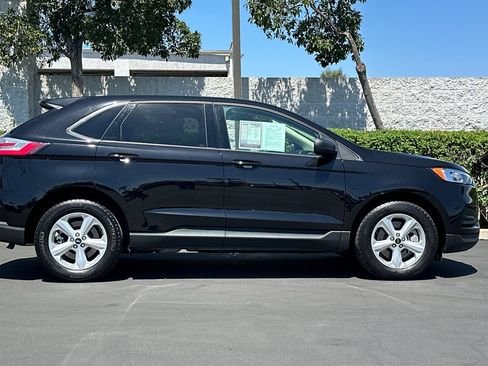 Used 2024 Ford Edge SE image 3