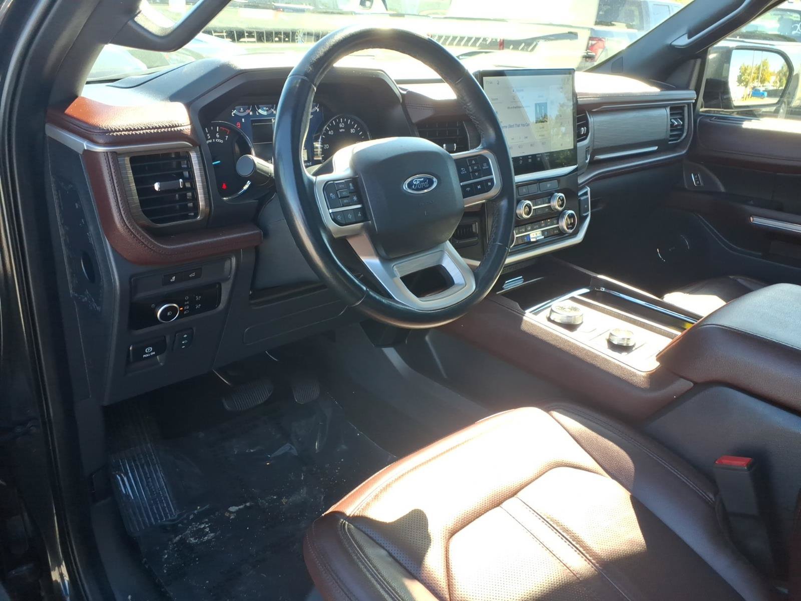 Certified 2024 Ford Expedition Limited AWD/4WD image 28