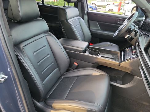 Certified 2025 Hyundai Santa Fe Calligraphy image 24