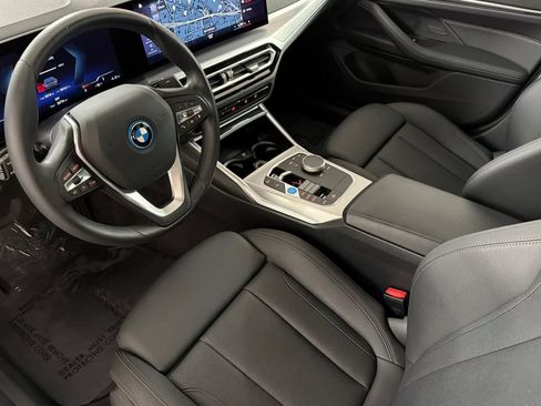 Used 2023 BMW i4 eDrive35 RWD image 11