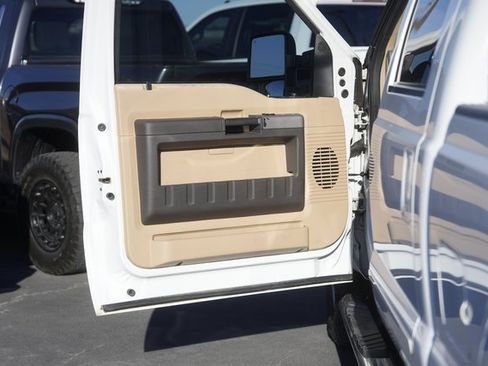 Used 2011 Ford F250 Lariat w/ Lariat Interior Pkg image 29