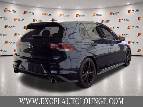 Used 2022 Volkswagen GTI SE FWD image 5