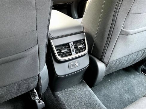 Used 2023 Subaru Legacy Premium AWD/4WD image 9
