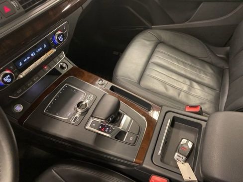 Used 2018 Audi Q5 2.0T Premium Plus w/ Premium Plus Package AWD/4WD image 15