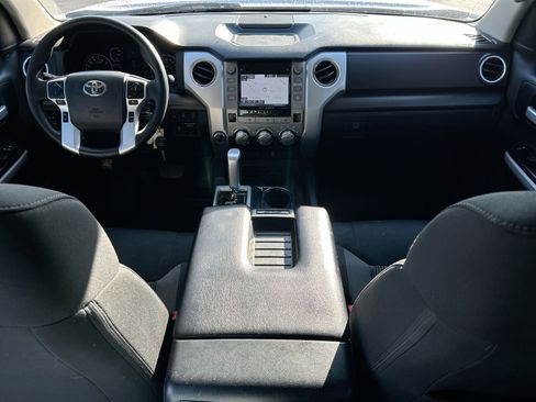 Used 2018 Toyota Tundra SR5 image 24