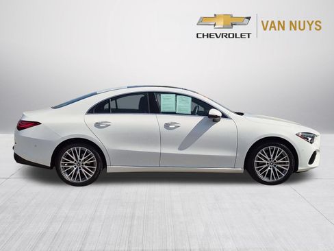 Used 2025 Mercedes-Benz CLA 250 image 4