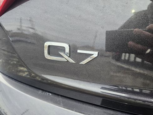 Used 2013 Audi Q7 TDI Premium Plus w/ Warm Weather Pkg image 12