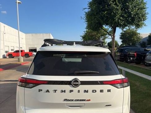 Used 2025 Nissan Pathfinder Rock Creek AWD/4WD image 5
