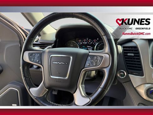 Used 2018 GMC Yukon Denali AWD/4WD image 25