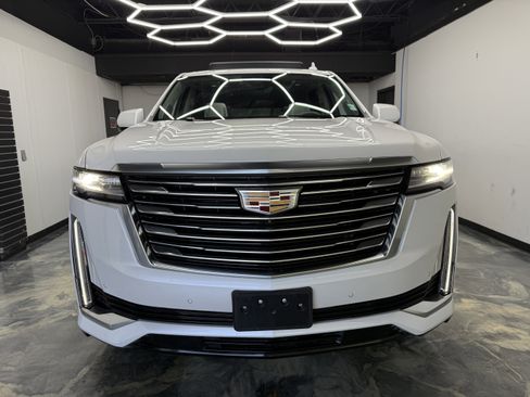 Used 2023 Cadillac Escalade Premium Luxury Platinum image 8