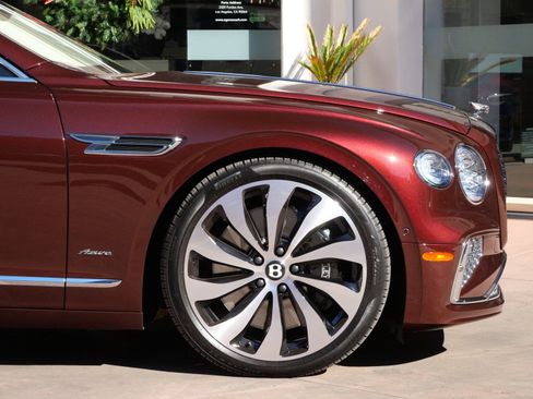 New 2026 Bentley Flying Spur Azure image 6