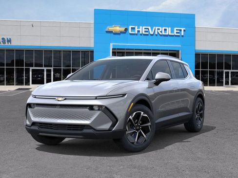 New 2026 Chevrolet Equinox EV LT image 30