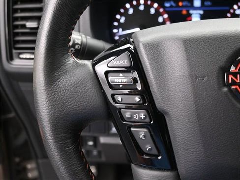 Used 2023 Nissan Frontier PRO-4X w/ Pro Convenience Package image 18