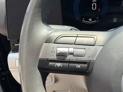 Used 2024 Hyundai Kona SEL FWD image 20