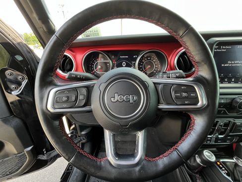 Used 2022 Jeep Wrangler Unlimited Rubicon w/ Xtreme Recon 35" Tire Package AWD/4WD image 19