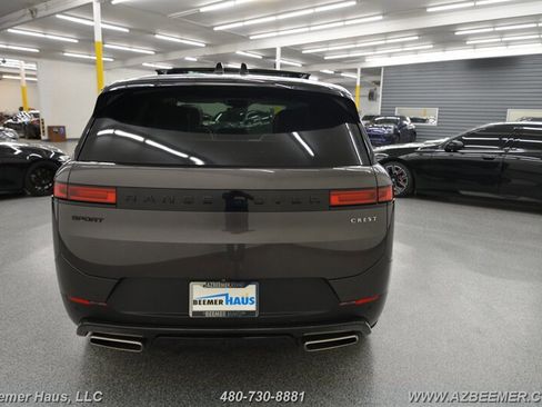 Used 2024 Land Rover Range Rover Sport SE image 11