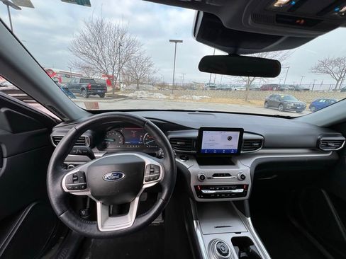 Used 2023 Ford Explorer XLT w/ Equipment Group 202A image 41