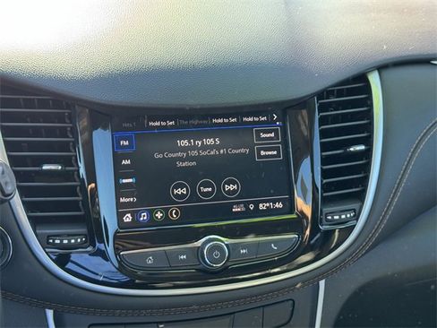 Certified 2022 Chevrolet Trax LT w/ LT Convenience Package image 13