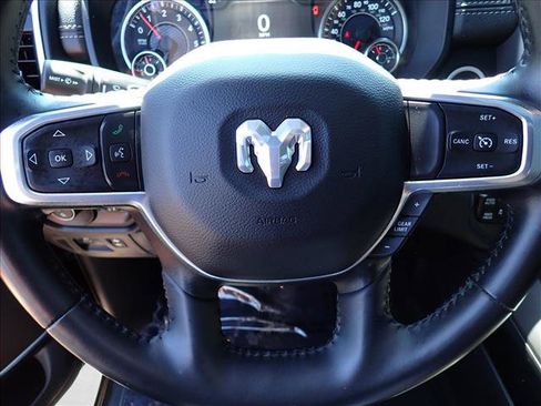 Used 2022 RAM 1500 Laramie AWD/4WD image 19