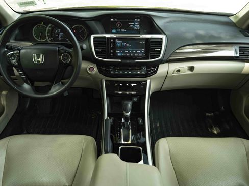 Used 2017 Honda Accord EX-L image 26