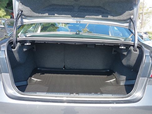 Certified 2023 Subaru Legacy Limited image 12