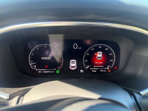Used 2023 Acura MDX FWD w/ Technology Package image 17