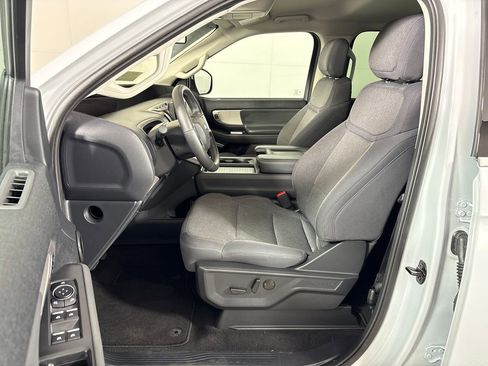 Certified 2025 Ford Expedition Max Active image 29