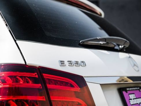 Used 2015 Mercedes-Benz E 350 4MATIC Wagon image 34