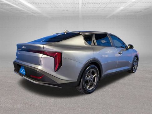 Used 2025 Kia K4 FWD image 5
