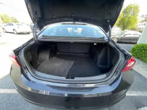 Used 2023 Chevrolet Malibu LT FWD image 28